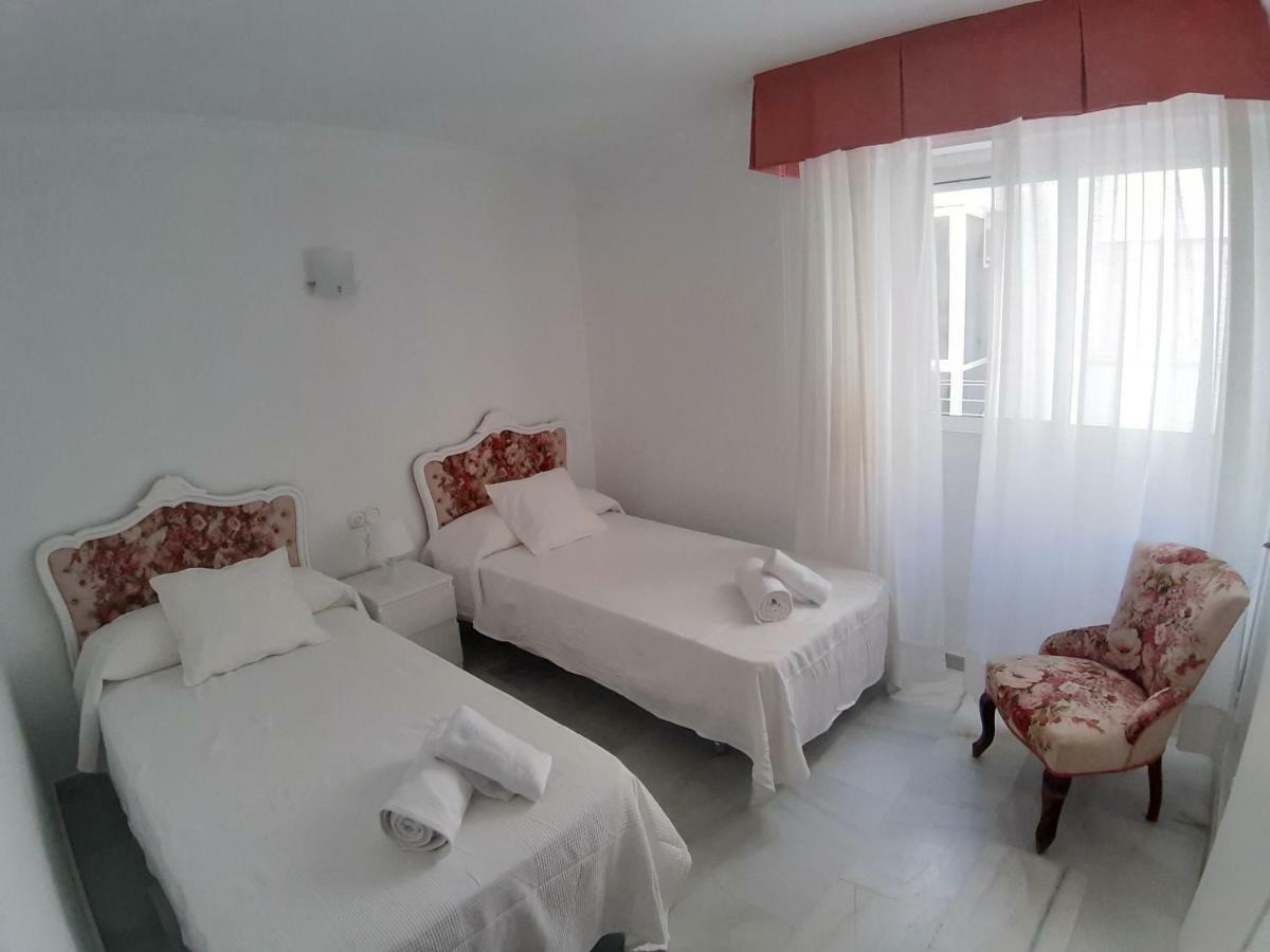 Spacious beach flat in Fuengirola - Los Boliches Exterior foto